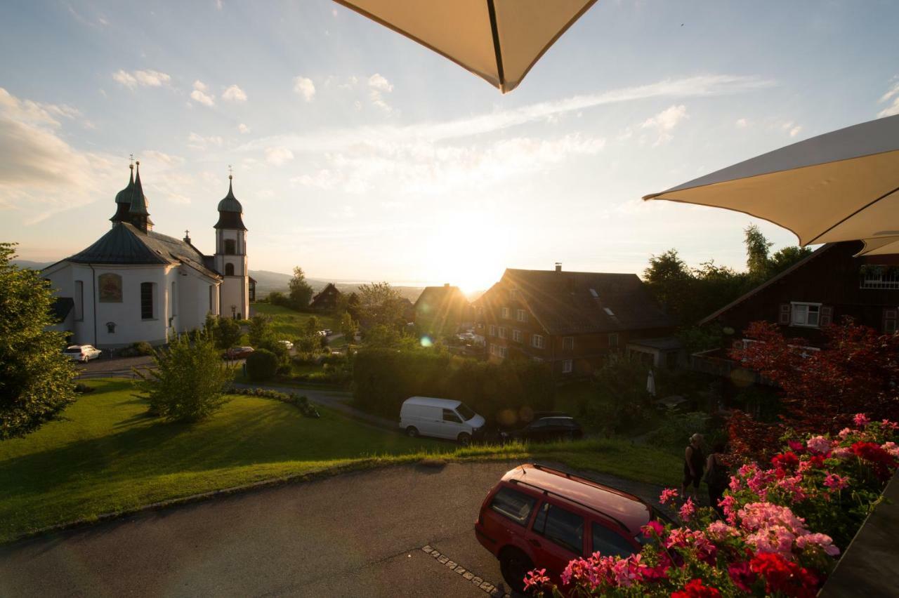 Gasthof Kreuz Bildstein Esterno foto